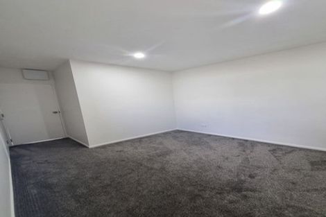 Photo of property in 2 Arnhem Place, Pukekohe, 2120