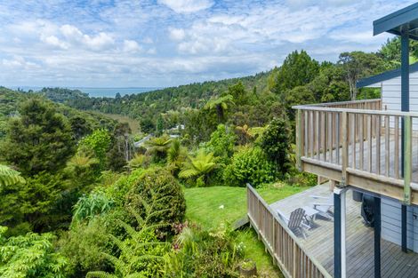 Photo of property in 24 Deirdre Place, Titirangi, Auckland, 0604