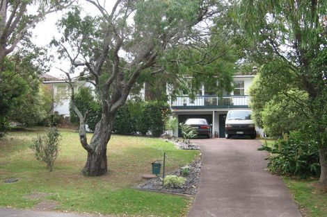 Photo of property in 1/25a Edgeworth Road, Glenfield, Auckland, 0629
