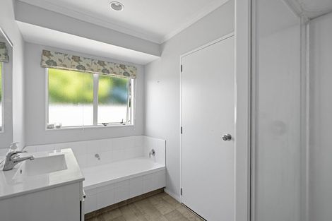 Photo of property in 20 Lisa Place, Brookfield, Tauranga, 3110