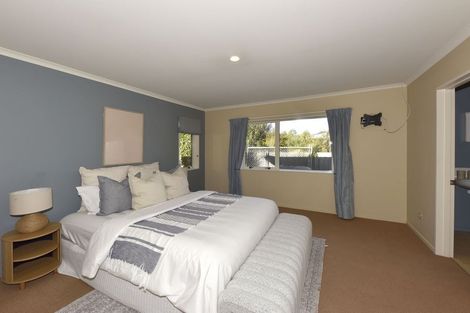 Photo of property in 17 Taranaki Drive, Woodend, 7610