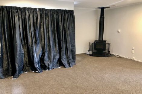 Photo of property in 33 Pensacola Crescent, Broomfield, Christchurch, 8042