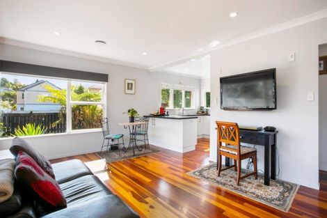 Photo of property in 1/24 Inverness Road, Browns Bay, Auckland, 0630