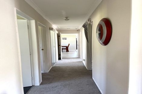 Photo of property in 100 Frobisher Street, Island Bay, Wellington, 6023
