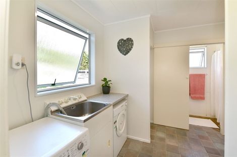 Photo of property in 31 Hammond Avenue, Hatfields Beach, Orewa, 0931