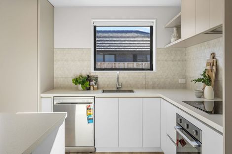 Photo of property in 28 Blakely Street, Amberley, 7410