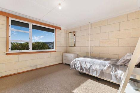 Photo of property in 61 Manuka Crescent, Wanaka, 9305