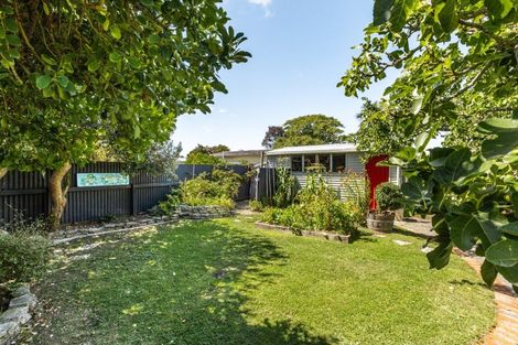 Photo of property in 913 Fitzroy Avenue, Mahora, Hastings, 4120