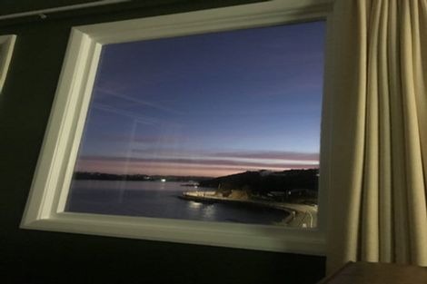 Photo of property in 36 Evans Bay Parade, Roseneath, Wellington, 6021