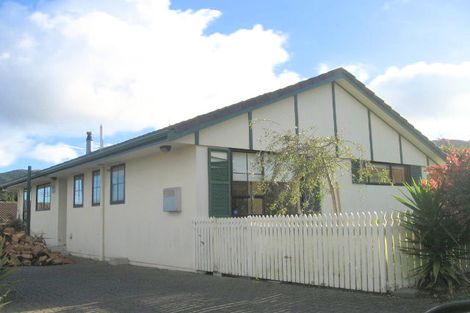 Photo of property in 248 Mitchell Street, Brooklyn, Wellington, 6021