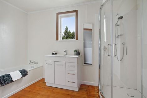 Photo of property in 15 Red Hill Road, Red Hill, Papakura, 2110