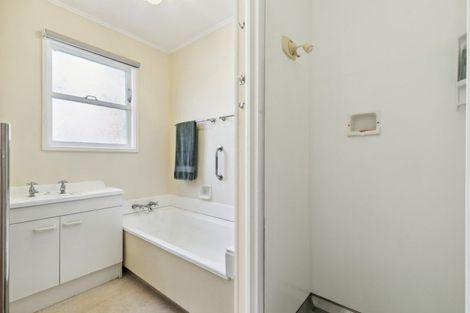 Photo of property in 143 Parkvale Road, Karori, Wellington, 6012