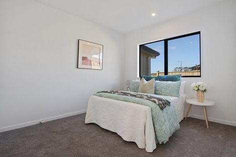 Photo of property in 16 Awa Avenue, Helensville, 0800