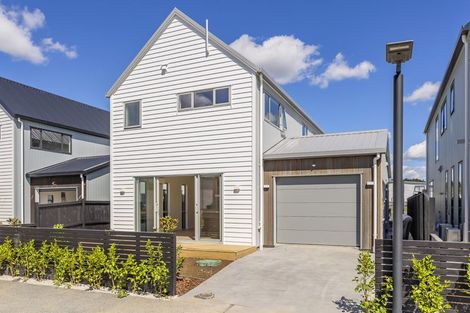 Photo of property in 2 Kartolina Crescent, Kumeu, 0810