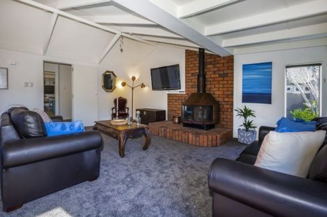 Photo of property in 20 Solander Place, Whitby, Porirua, 5024