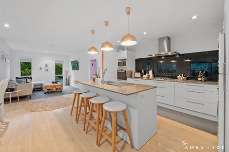 Photo of property in 95a Konini Road, Titirangi, Auckland, 0604