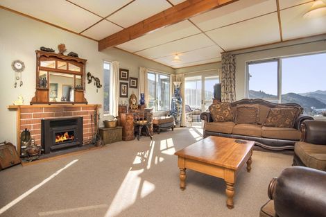 Photo of property in 29 Dorset Street, Picton, 7220