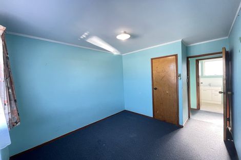 Photo of property in 34 Glenbervie Crescent, Massey, Auckland, 0614