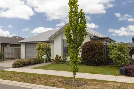 Photo of property in 32 Lansdowne Way, Rolleston, 7615