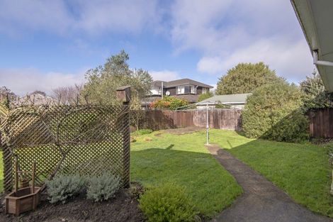 Photo of property in 15 Ostend Place, Avonhead, Christchurch, 8042