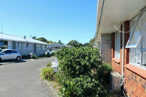 Photo of property in 6 Kiwi Court, Roslyn, Palmerston North, 4414