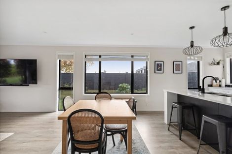 Photo of property in 1 Ruru Street, Cambridge, 3434