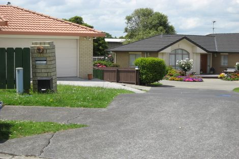 Photo of property in 8a Oakwood Place, Pukekohe, 2120
