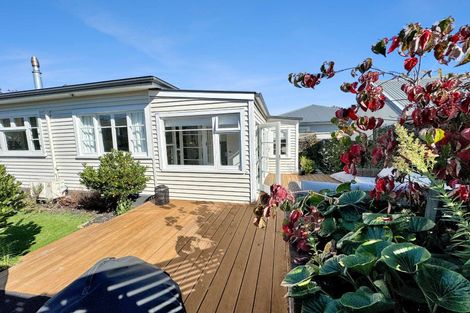 Photo of property in 155 Weston Road, St Albans, Christchurch, 8052