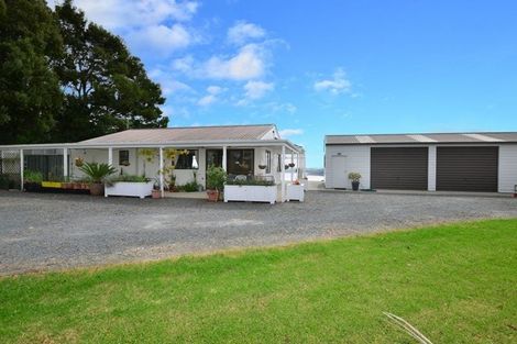 Photo of property in 258 Pah Hill Road, Wharehine, Wellsford, 0973