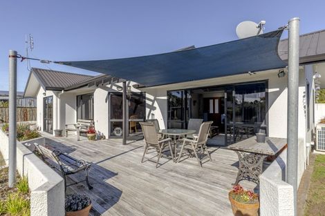 Photo of property in 20 Kowhai Street, Strandon, New Plymouth, 4312