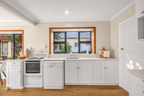 Photo of property in 15 Willow Avenue, Stoke, Nelson, 7011