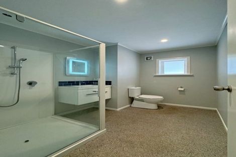 Photo of property in 273 Henderson Valley Road, Henderson, Auckland, 0612