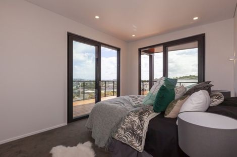 Photo of property in 101 Kakariki Grove, Waikanae, 5036