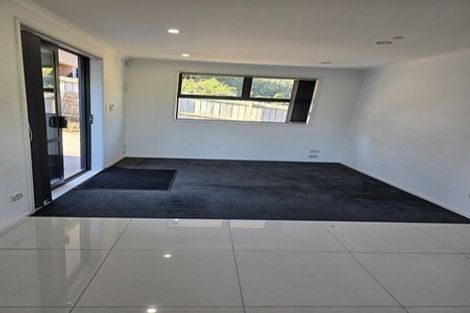 Photo of property in 69 Bleakhouse Road, Howick, Auckland, 2014