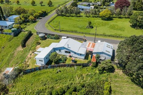 Photo of property in 38 Atkinson Road, Hurworth, New Plymouth, 4371