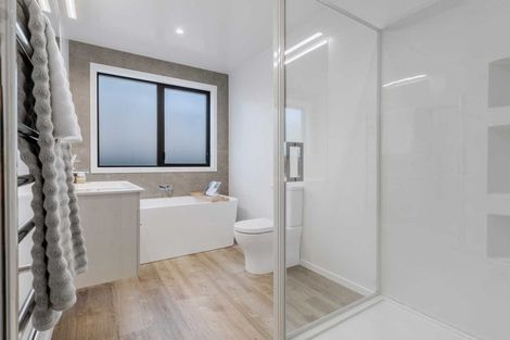 Photo of property in 39 Jack Hanley Drive, Jacks Point, Queenstown, 9371
