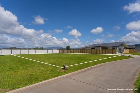 Photo of property in 8 Norma Way, Whitianga, 3510