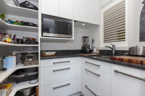 Photo of property in 5 Hana Udy Place, Paraparaumu Beach, Paraparaumu, 5032