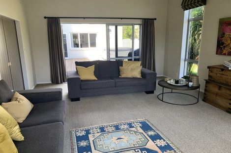 Photo of property in 20 Azure Place, Huntington, Hamilton, 3210