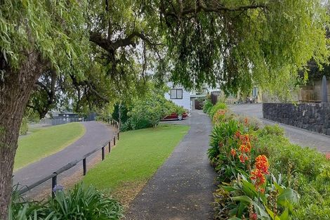 Photo of property in 141 Flanshaw Road, Te Atatu South, Auckland, 0610