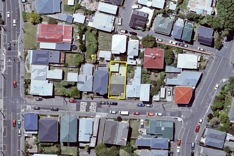 Photo of property in 6 Howard Street, Mount Cook, Wellington, 6021