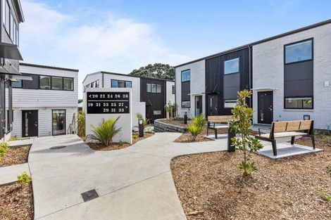 Photo of property in 24 Whanui Place, Mangere Bridge, Auckland, 2022