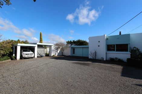 Photo of property in 402 Porangahau Road, Waipukurau, 4282