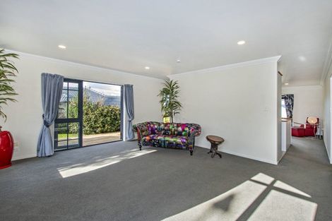 Photo of property in 16 Pebble Beach Boulevard, Te Kamo, Whangarei, 0112