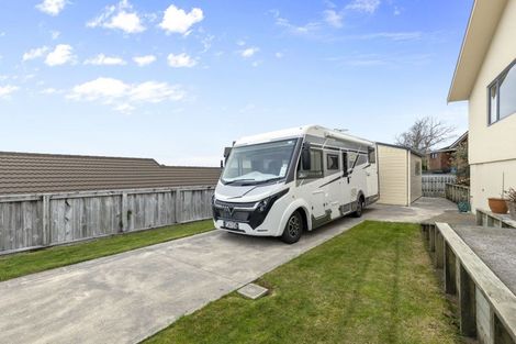 Photo of property in 64 Branch Road, Highlands Park, New Plymouth, 4312