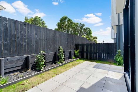 Photo of property in 8/24 Andrew Road, Howick, Auckland, 2010