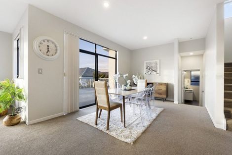 Photo of property in 16 Oak View Terrace, Schnapper Rock, Auckland, 0632