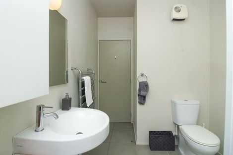 Photo of property in 12/2 Onslow Road, Khandallah, Wellington, 6035