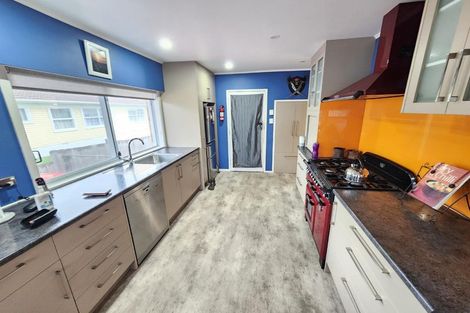 Photo of property in 88 Beach Road, Pahurehure, Papakura, 2113