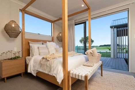 Photo of property in 3 Tavarnya Way, Patumahoe, Pukekohe, 2679